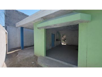 CASA EN VENTA EN COL. GARZA NIETO. ALF