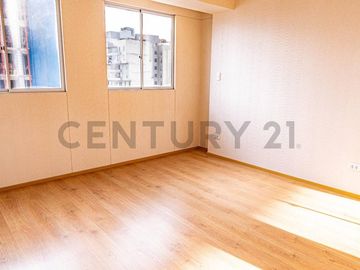 SANTA BEATRIZ: SE VENDE LINDO DEPARTAMENTO CON EXCELENTE UBICACION