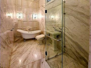 Rumah baru renovasi, SHM, Swimming Pool, Pondok Indah, Jakarta Selatan