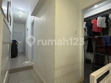Rumah Luas 2 Lantai Dalam Komplek di Cinere Dekat Living Plaza