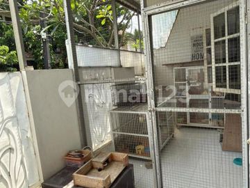 Rumah Luas 2 Lantai Dalam Komplek di Cinere Dekat Living Plaza