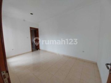 Rumah 1 Lantai Lingkungan Nyaman di Gandul Brigif Cinere dekat ke Tol