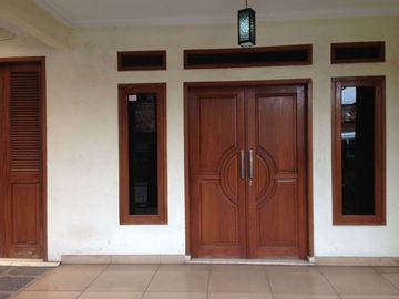 Rumah siap huni nyaman di cisaranten kulon dekat arcamanik