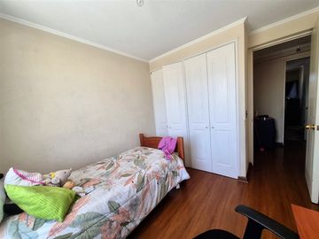 Casa en venta de 5 dorm. y 4 baños en La Florida