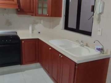 SE RENTA EXCELENTE CASA