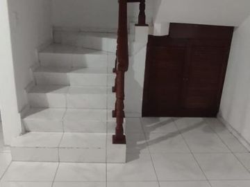 SE RENTA EXCELENTE CASA