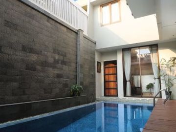 Disewakan Rumah Mewah di Kemang Kondisi Fully Furnished