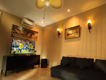 Disewakan Rumah Mewah di Kemang Kondisi Fully Furnished