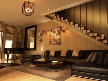 Disewakan Rumah Mewah di Kemang Kondisi Fully Furnished
