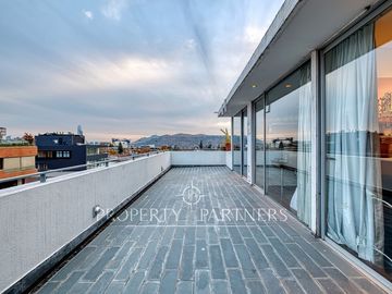 Penthouse en barrio exclusivo, vista asegurada