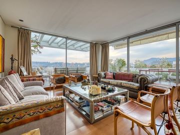 Penthouse en barrio exclusivo, vista asegurada
