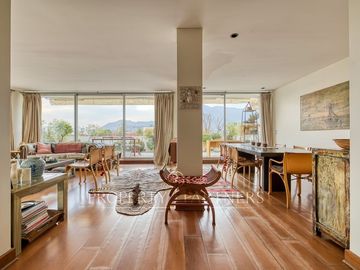 Penthouse en barrio exclusivo, vista asegurada