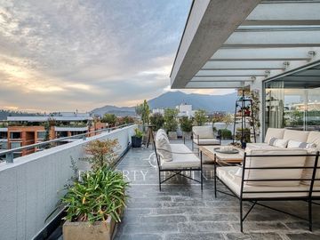 Penthouse en barrio exclusivo, vista asegurada