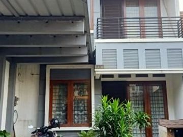 DIJUAL RUMAH 2 LANTAI DI MODERNLAND TANGERANG HADAP SELATAN