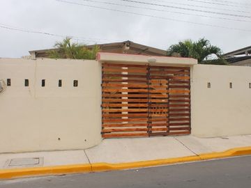 Se Vende Casa Cerca del Mar en Salinas