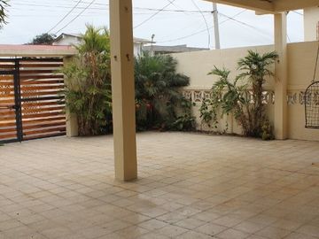 Se Vende Casa Cerca del Mar en Salinas