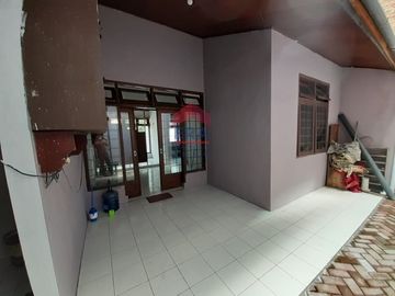 Rumah Terawat Siap Huni Komplek Bukit Permata Indah Jalan Pesantren Cibabat Cimahi