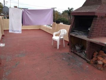 Chalet 3 ambientes  Complejo   Castelar Norte