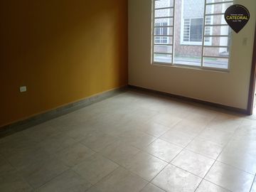 Casa de venta en Miraflores  – código:16920