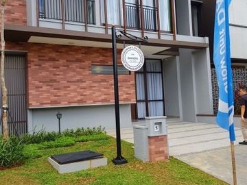 Dakota Rumah Modern 2lt Luas Murah di Suvarna Sutera