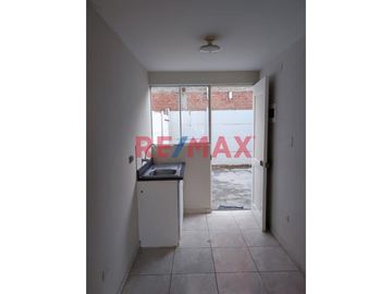 🏡 ¿Buscas tu nuevo hogar en Lambayeque? ¡Descubre esta encantadora casa en condominio! 

📍 Ubicación estratégica en 74V5+X9 Lambayeque, Perú, ideal