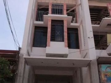 Townhouse in Quezon Avenue for Sale at