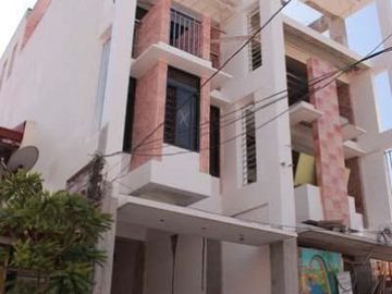 Townhouse in Quezon Avenue for Sale at