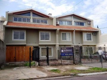 Triplex en venta en Lanus Oeste