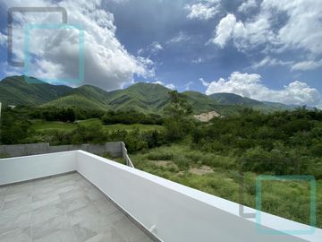 CASA EN VENTA PEDREGAL DE LA MONTAÑA ZONA CARRETERA NACIONAL MONTERREY