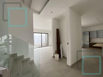 CASA EN VENTA PEDREGAL DE LA MONTAÑA ZONA CARRETERA NACIONAL MONTERREY