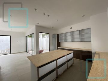 CASA EN VENTA PEDREGAL DE LA MONTAÑA ZONA CARRETERA NACIONAL MONTERREY