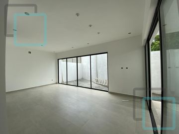 CASA EN VENTA PEDREGAL DE LA MONTAÑA ZONA CARRETERA NACIONAL MONTERREY