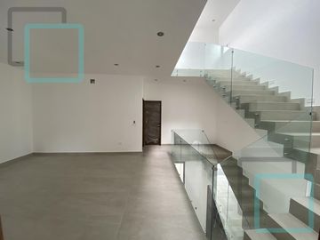 CASA EN VENTA PEDREGAL DE LA MONTAÑA ZONA CARRETERA NACIONAL MONTERREY
