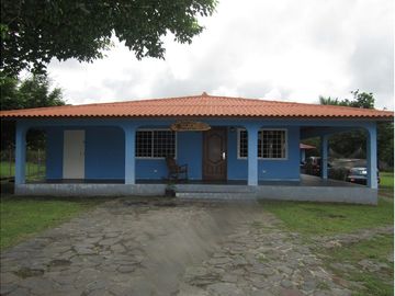 Preciosa casa en Coloncito