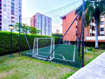 apartamento en venta en urbanización la flora. Cod V108126