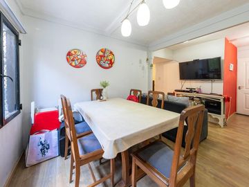 EN VENTA - DEPARTAMENTO DE PASILLO DOS DORMITORIOS CON PATIO - BARRIO ECHESORTU