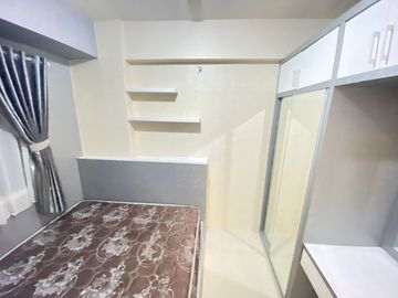 Dijual Cepat Apartemen Green Pramuka City type 2 BR full furnised