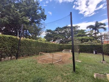 apartamento en arriendo en valle del lili. Cod A4392