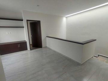 VENTA DE CASA NUEVA EN FRACC. LOMAS DE LA RIOJA ALVARADO,VER.