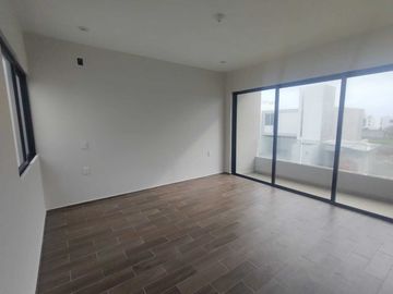 VENTA DE CASA NUEVA EN FRACC. LOMAS DE LA RIOJA ALVARADO,VER.