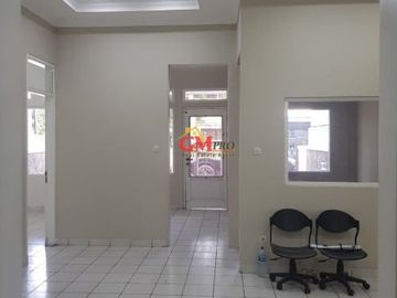 Disewakan Rumah Baru Renov di Turangga Buah Batu Cocok utk Kantor atau Rumah Tinggal