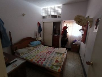 Vendo casa lote barrio la Victoria -  Bucaramanga -  Área 463 M2. Cod V23902