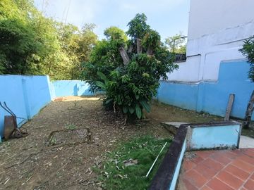 Vendo casa lote barrio la Victoria -  Bucaramanga -  Área 463 M2. Cod V23902