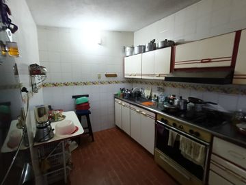 Vendo casa lote barrio la Victoria -  Bucaramanga -  Área 463 M2. Cod V23902
