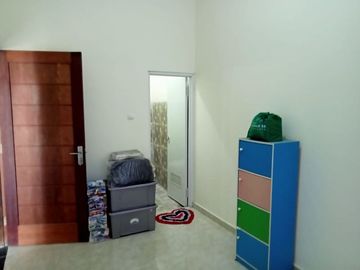 Rumah Modern Siap Huni Bonus Kanopi dan Pagar dekat Pasar Nasakom