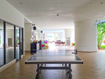 Apartemen Airlangga Ritz Carlton Mega Kuningan Semi Furnished