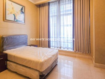 Apartemen Airlangga Ritz Carlton Mega Kuningan Semi Furnished