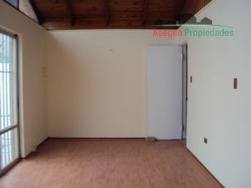 Casa en Venta en Conjunto de casas en venta en sector centro, Villa Los Sauces.