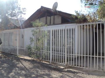 Casa en Venta en Conjunto de casas en venta en sector centro, Villa Los Sauces.