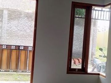 Dipasarkan rumah baru area Solo Baru tepatnya di baki kudu
